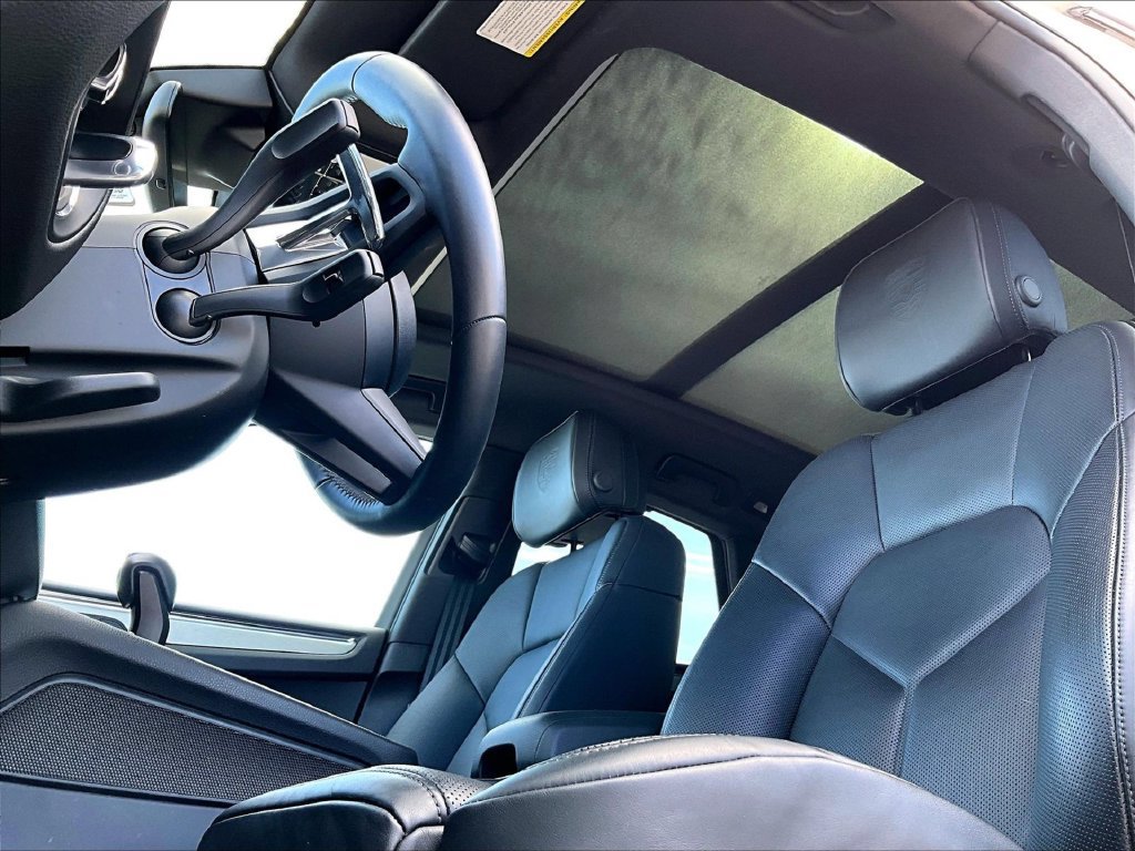 Certified 2026 Porsche Macan AWD/4WD image 18