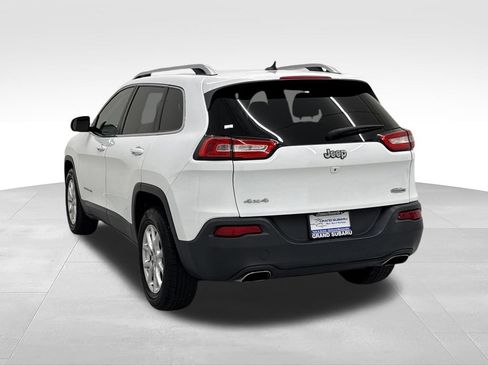 Used 2015 Jeep Cherokee Latitude AWD/4WD image 5