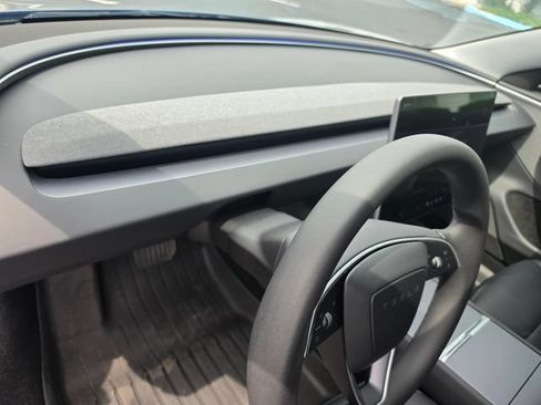 Used 2025 Tesla Model 3 Long Range RWD image 16