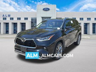 Used 2021 Toyota Highlander Platinum AWD/4WD video 1
