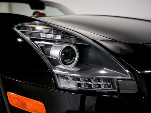 Used 2012 Mercedes-Benz SLS AMG Roadster image 35