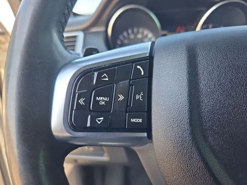 Used 2015 Land Rover Discovery Sport HSE image 25