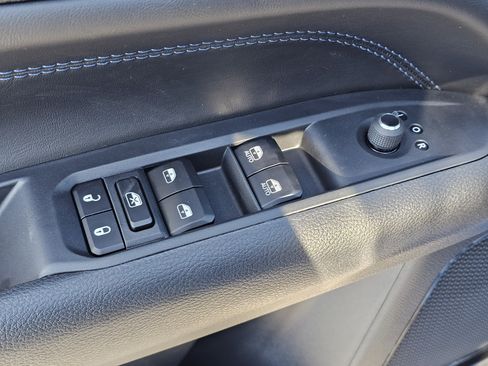 New 2026 Jeep Compass Latitude image 15