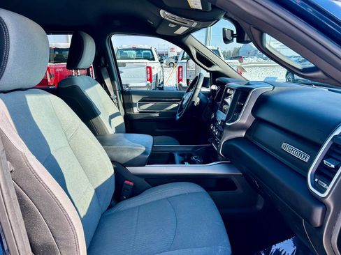 Used 2021 RAM 2500 Big Horn w/ Level 1 Equipment Group image 18