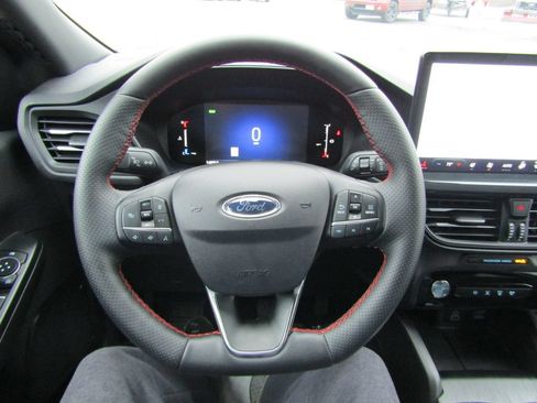 Used 2025 Ford Escape ST-Line Select w/ Tech Pack #1 AWD/4WD image 13
