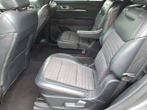 Used 2025 Ford Explorer ST-Line AWD/4WD image 13