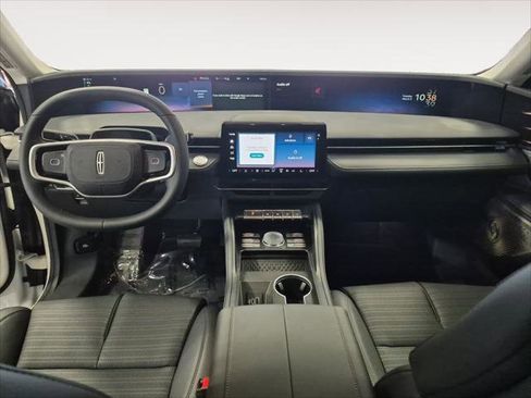 New 2026 Lincoln Nautilus Reserve image 12