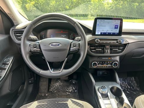 Used 2023 Ford Escape Active image 16
