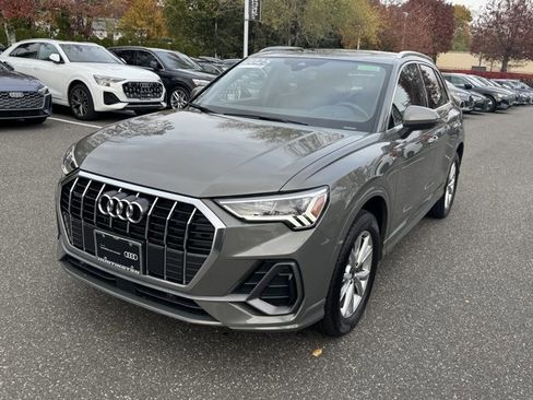 Certified 2025 Audi Q3 2.0T Premium image 8