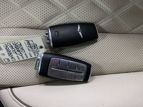 Used 2022 Genesis GV80 3.5T w/ Prestige Package 07 image 30