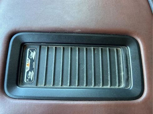 Used 2019 Chevrolet Suburban Premier AWD/4WD image 36
