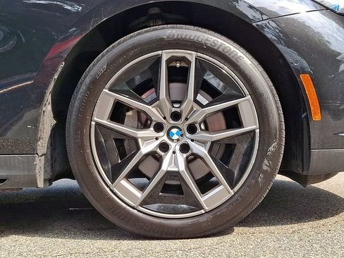 Used 2026 BMW 530i xDrive AWD/4WD image 8