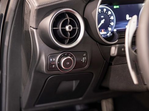 New 2025 Alfa Romeo Stelvio Sprint image 22