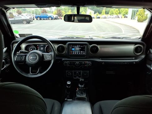 Used 2021 Jeep Wrangler Unlimited Sport AWD/4WD image 13