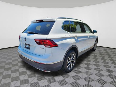 Used 2020 Volkswagen Tiguan SE w/ 3rd Row Seat Package AWD/4WD image 4