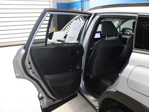 Used 2023 Toyota Corolla Cross LE FWD image 16