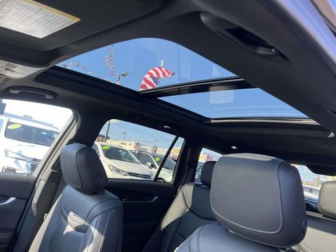 Used 2025 Cadillac XT6 Premium Luxury FWD image 21