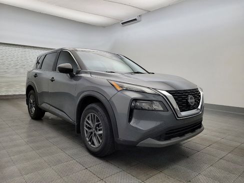 Used 2023 Nissan Rogue S image 13