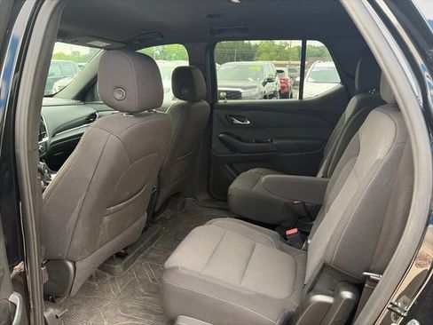 Used 2023 Chevrolet Traverse LT w/ LPO, Floor Liner Package AWD/4WD image 12