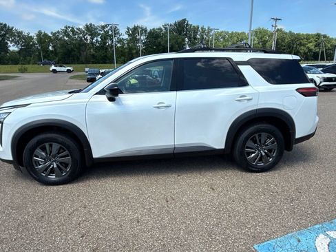New 2026 Nissan Pathfinder SV AWD/4WD image 4