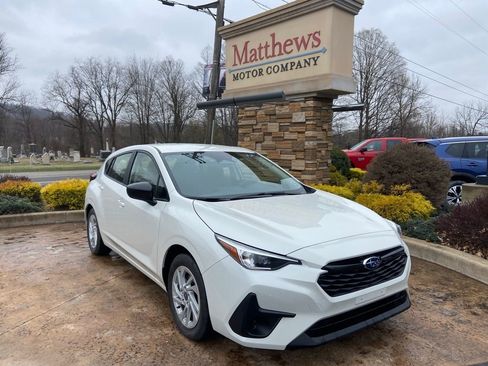 Used 2025 Subaru Impreza 2.0i image 1