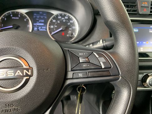 Used 2023 Nissan Versa S FWD image 21