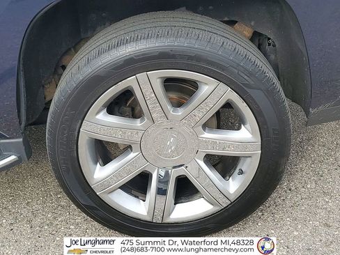 Used 2020 Cadillac Escalade Luxury AWD/4WD image 35