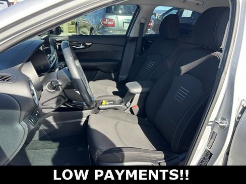 Used 2019 Kia Forte S image 14