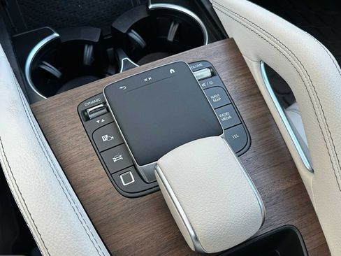 Used 2025 Mercedes-Benz GLE 450 4MATIC Coupe image 31