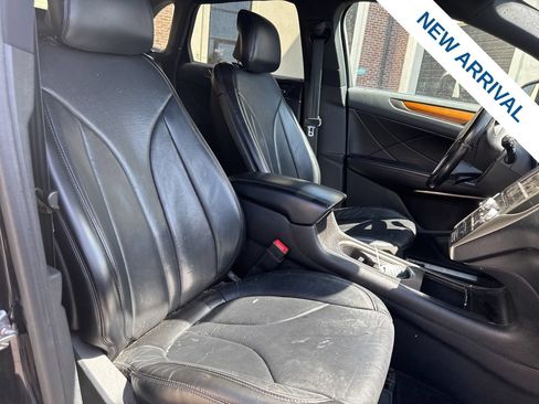 Used 2018 Lincoln MKC Reserve w/ Lincoln MKC Climate Package AWD/4WD image 9