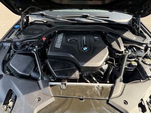 Used 2018 BMW 530i xDrive AWD/4WD image 10