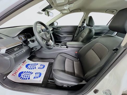 Certified 2024 Nissan Altima 2.5 SV image 19
