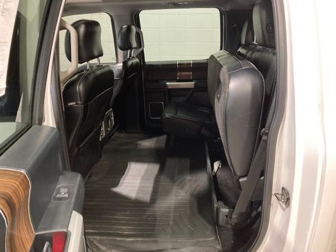 Used 2016 Ford F150 Lariat w/ Equipment Group 502A Luxury AWD/4WD image 20