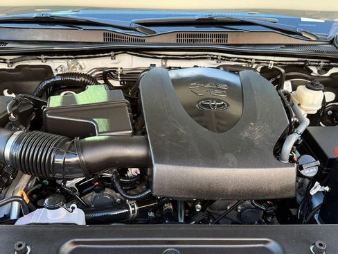 Used 2023 Toyota Tacoma TRD Sport AWD/4WD image 28