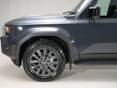 Used 2025 Toyota Land Cruiser image 2