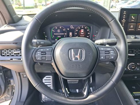 Used 2025 Honda Accord Sport image 17
