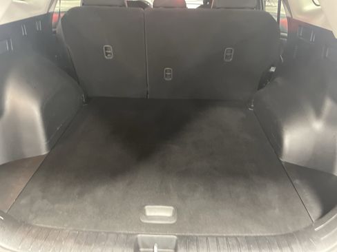 Used 2023 Kia Sportage LX image 11