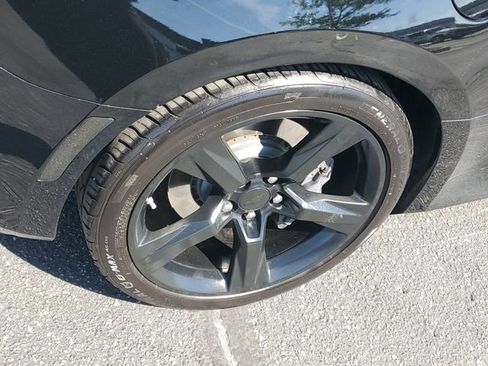 Certified 2018 Chevrolet Camaro SS RWD image 5