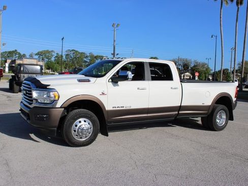 Used 2021 RAM 3500 Limited image 5