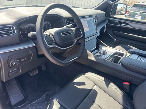 New 2026 Jeep Grand Wagoneer Limited image 14