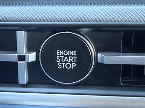 Used 2025 Hyundai Santa Fe SEL image 36