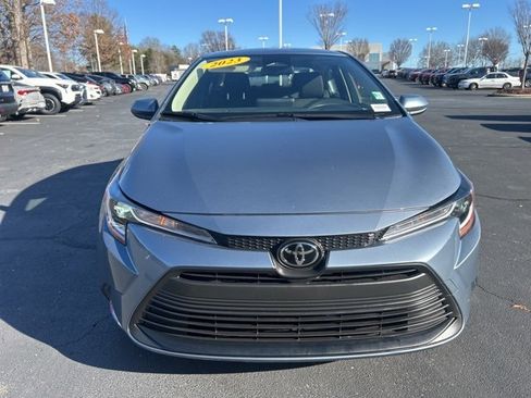 Used 2023 Toyota Corolla LE image 2