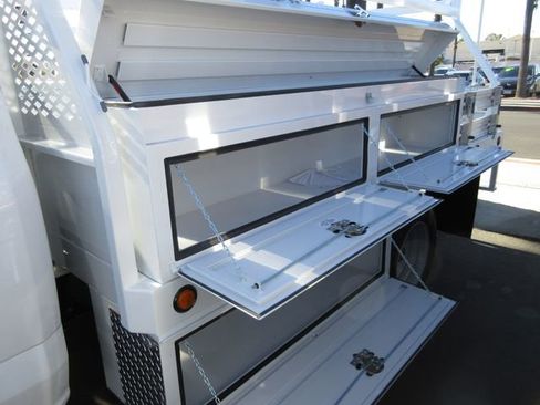 New 2024 Ford F450 XL w/ XL Chrome Package image 9