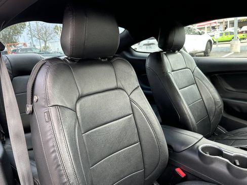 Used 2018 Ford Mustang GT RWD image 18