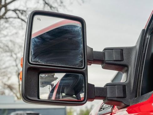 Used 2015 Ford F250 XLT w/ XLT Value Package image 11