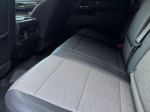 Certified 2025 Chevrolet Silverado 2500 ZR2 w/ Technology Package image 13