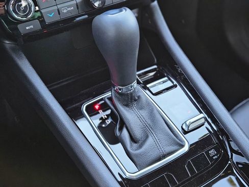 New 2026 Jeep Compass Limited image 20