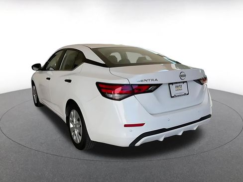 Used 2025 Nissan Sentra S image 11