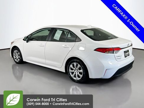 Used 2024 Toyota Corolla LE image 11