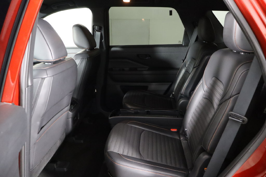 Used 2024 Nissan Pathfinder Rock Creek AWD/4WD image 16